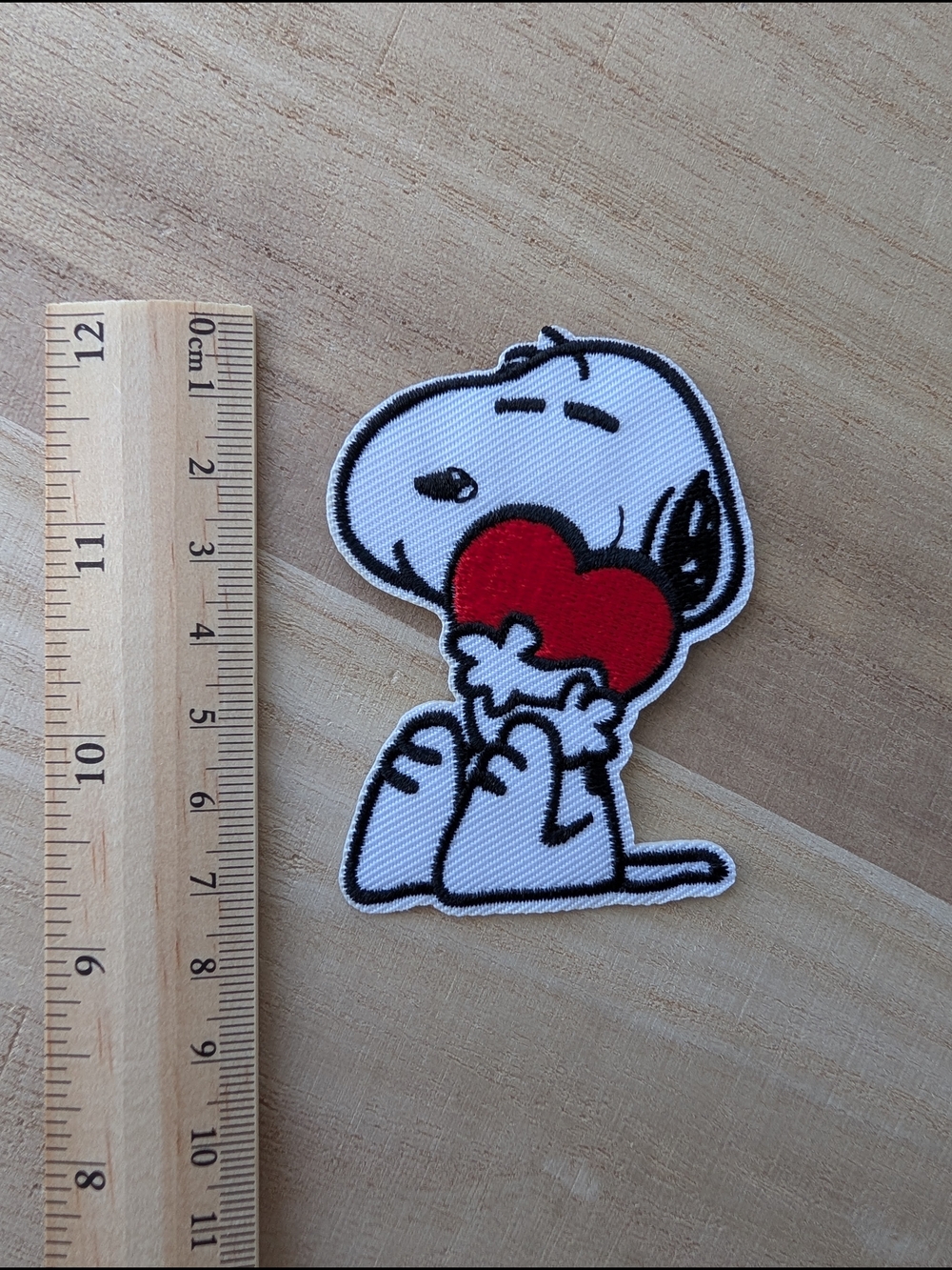 Peanuts Snoopy Red Heart Embroidered Iron-On Patch - New Without Tag